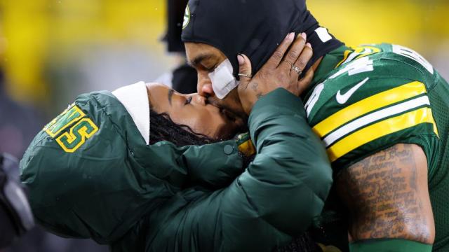 Simone Biles and Jonathan Owens Share a Cute Kiss Ahead of the Chiefs vs  Packers Game