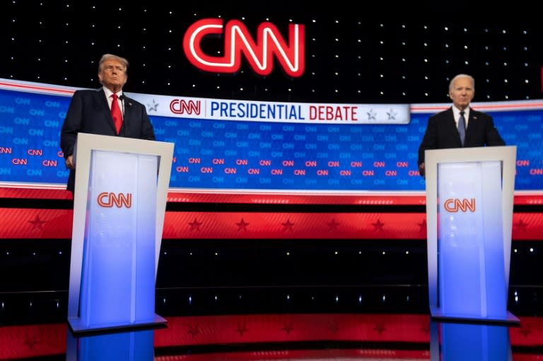 Los candidatos a la elección presidencial estadounidense Donald Trump (izquierda) y Joe Biden durante el debate en CNN el 27 de junio de 2024 en Atlanta (CHRISTIAN MONTERROSA)