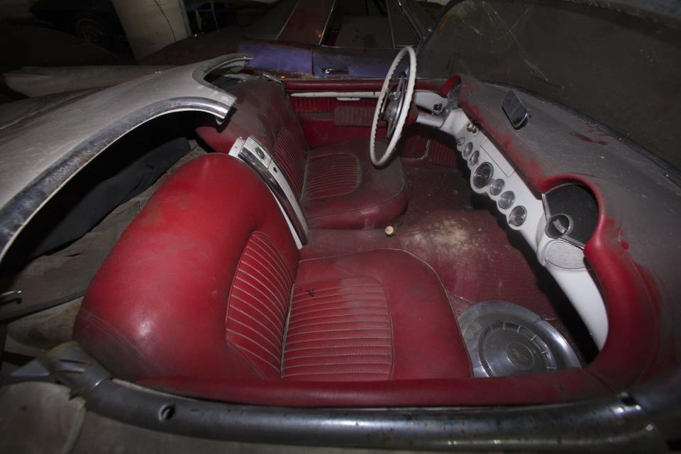 Vergessene Corvette-Sammlung wird restauriert