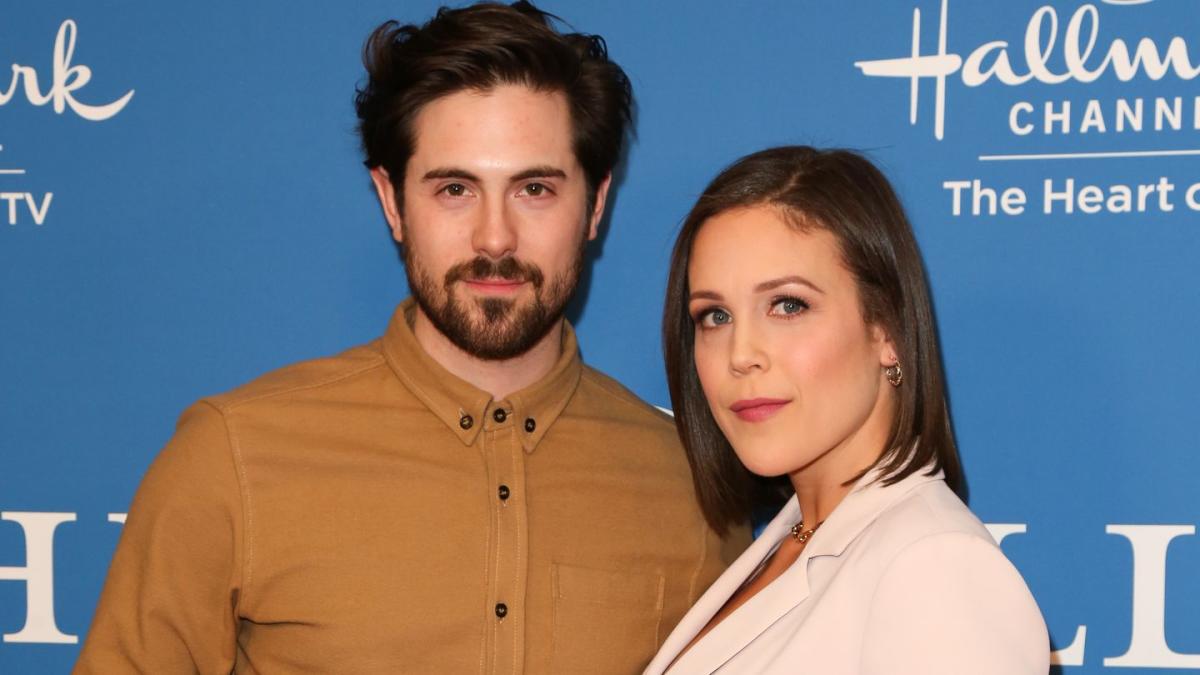 Erin Krakow’s behind-the-scenes photo of “WCTH” co-star Chris McNally causes crazy comments from fans