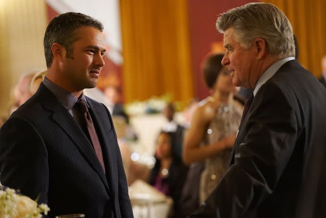 <p>Elizabeth Morris/NBCU Photo Bank</p> Taylor Kinney and Treat Williams in Chicago Fire
