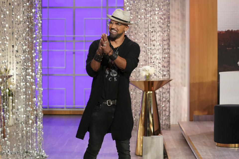 LOS ANGELES - MARCH 10: Hosts Akbar Gbajabiamila, Amanda Kloots, Sheryl Underwood, Jerry O'Connell and Natalie Morales with guest Shemar Moore (S.W.A.T.) on the set of the Daytime Emmy-winning The Talk for the shows 2500th episode, Friday, March 11, 2022 on the CBS Television Network and Paramount+. (Photo by Sonja Flemming/CBS via Getty Images)