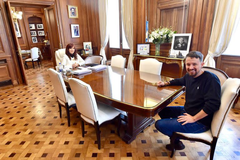 Pablo Iglesias, en su última visita a Cristina Kirchner en el Senado de la Nación