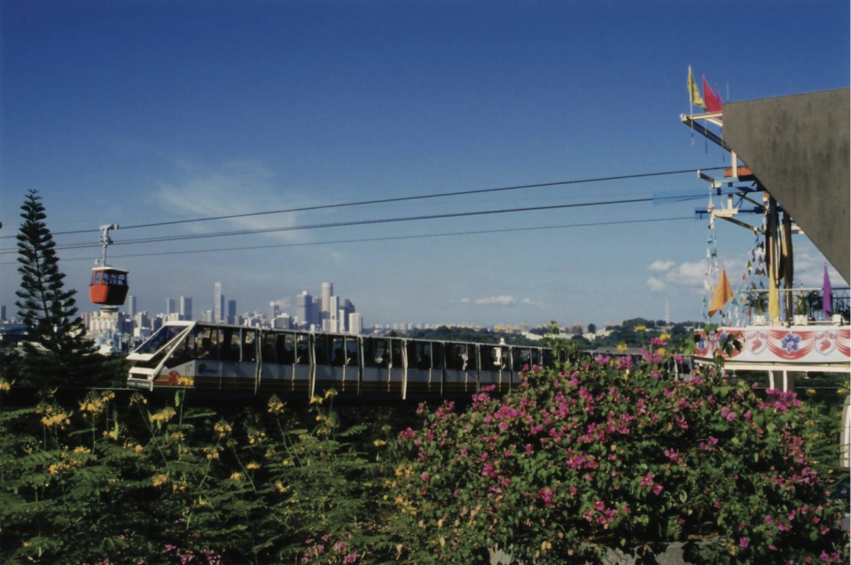 A coloured photo of Singapore's first cable car (Photos: Mount Faber Leisure Group)