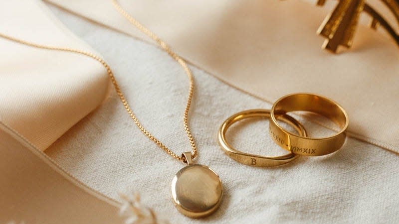 Shop GLDN jewelry gifts for Christmas 2022.
