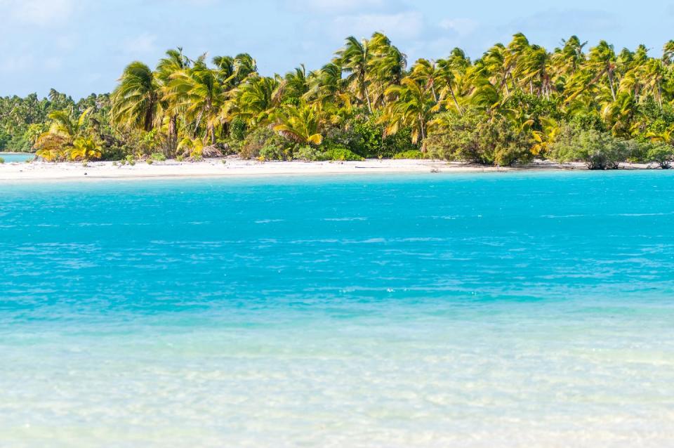 <p>This South Pacific nation consists of 15 islands and is politically tied to New Zealand. This year-round paradise offers sweeping stretches of coconut palms (no hotels can be taller than them!), piercing blue waters, and spectacular marine life. </p><p><a href="https://www.pacificresort.com/aitutaki/" rel="nofollow noopener" target="_blank" data-ylk="slk:Pacific Resort Aitutaki;elm:context_link;itc:0;sec:content-canvas" class="link ">Pacific Resort Aitutaki</a>, residing on the namesake island, is a lovely place to enjoy a tranquil, tropical retreat via villa or bungalow in the South Pacific.</p>