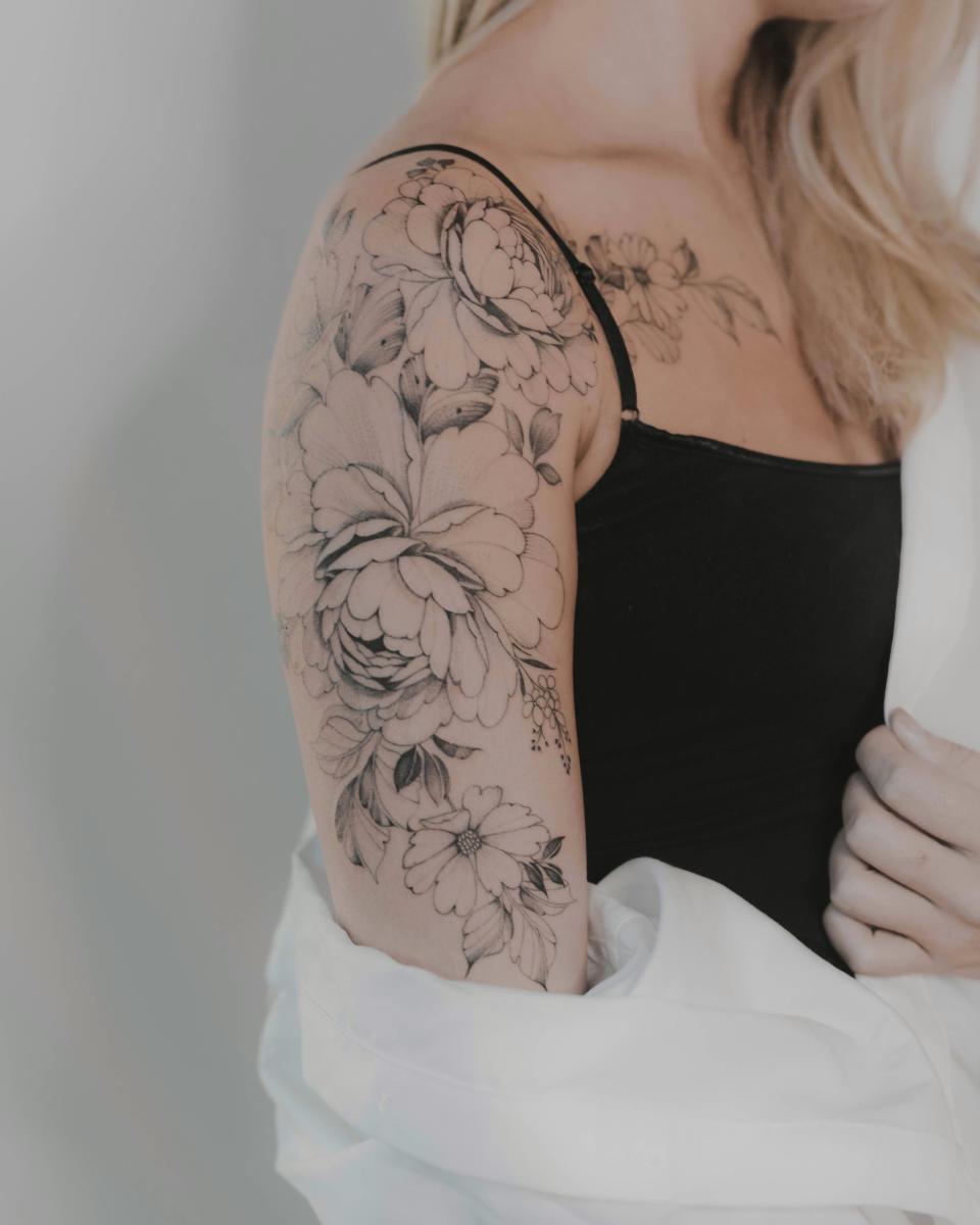 floral tattoo barry hua