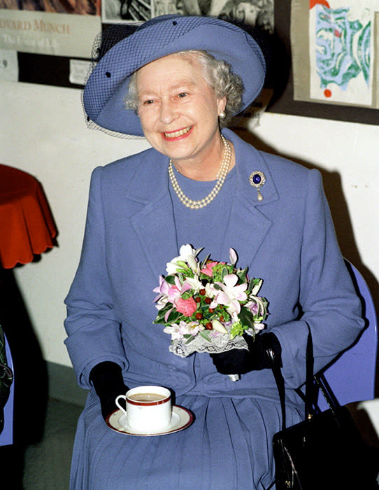 the-queen-tea