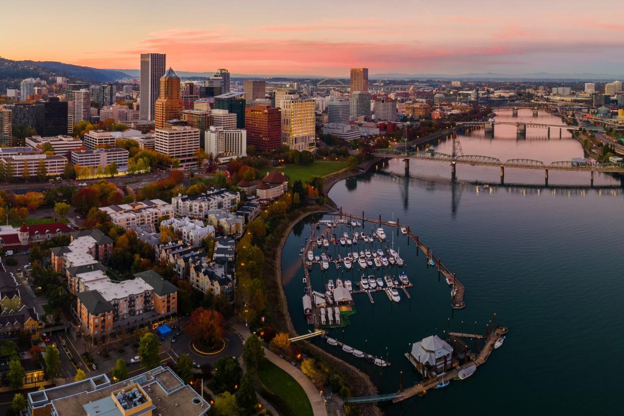 A beautiful fall sunset in Downtown Portland in the Pacific Northwest