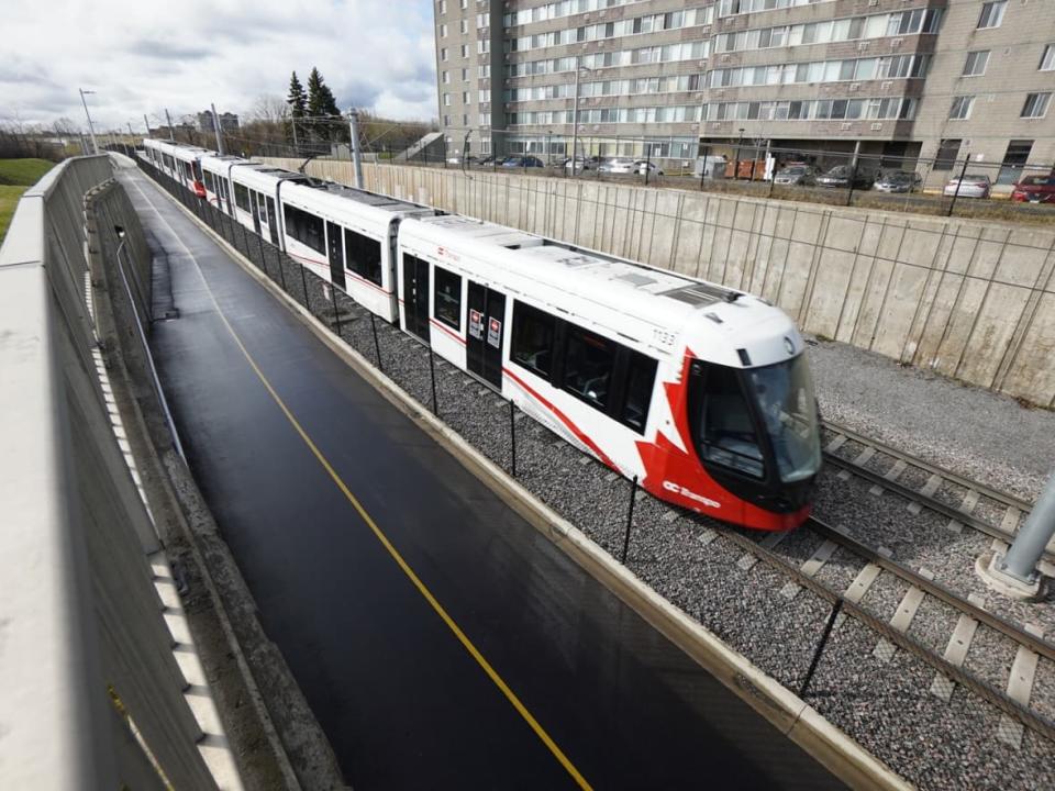 On Wednesday, the public inquiry into Ottawa's light rail line delved into the details about the system's pre-launch flaws and whether information was adequately shared with council and the transit commission. (Francis Ferland/CBC - image credit)