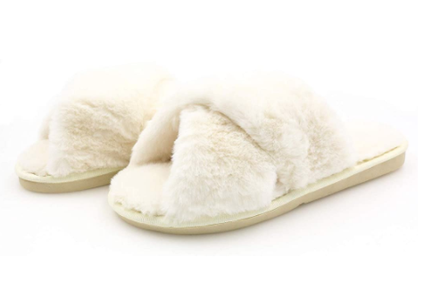 Topgalaxy.Z Fuzzy Slippers in beige