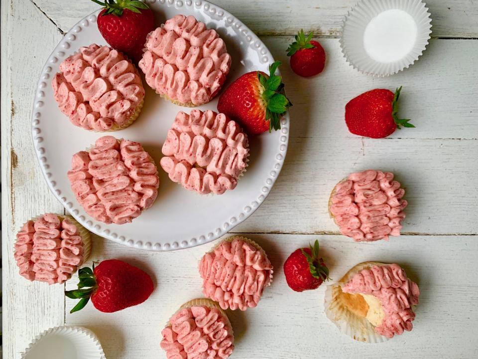 Fresh Strawberry Cupcakes