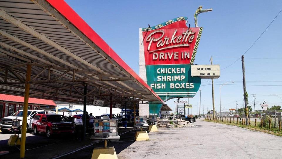 The Parkette Drive-In on East New Circle road ended closed after 70 years on Tuesday.