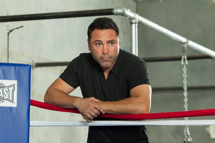 Oscar de la Hoya and his peers could revive boxing if they changed their methods a bit. (Getty)