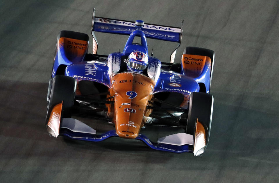 Scott Dixon, of New Zealand, drives during the IndyCar auto race at Gateway Motorsports Park on Saturday, Aug. 25, 2018, in Madison, Ill. (AP Photo/Jeff Roberson)