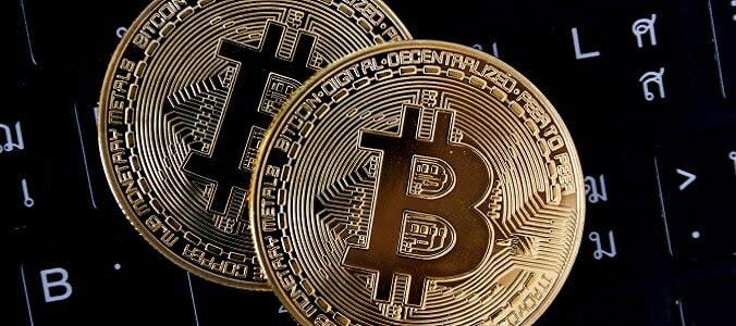 Las mineras de Bitcoin en apuros: ventas masivas de criptos para pagar sus deudas