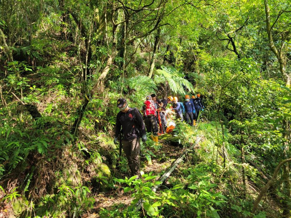 <strong>吳男到平溪登山失聯一周，搜救人員找到他時已不幸罹難。（圖／警方提供）</strong>