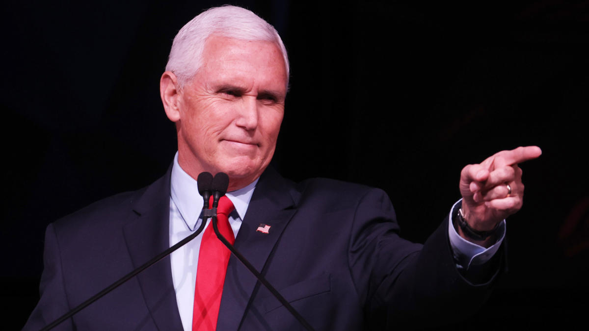 Mike Pence’s shadow campaign for the presidency begins to take shape
