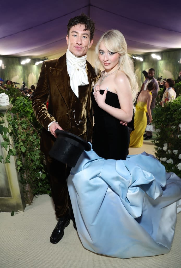 <p>Barry Keoghan and Sabrina Carpenter</p>