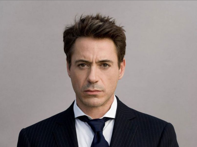 Por que Robert Downey Jr. está em The God of High School