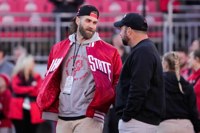 Buckeyes Dominate Minnesota 37-3 on Senior Day - Ohio State