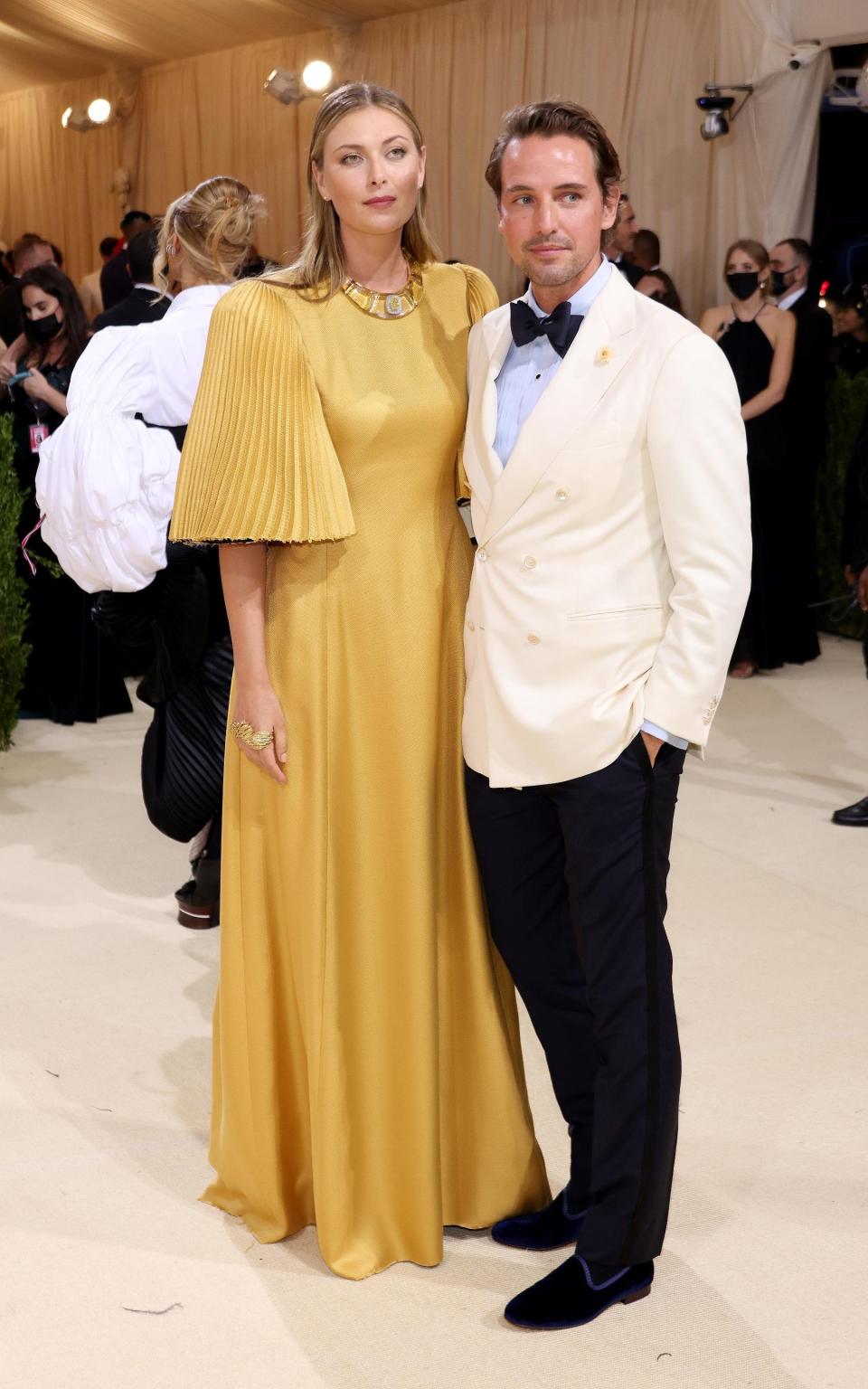 Maria Sharapova and fiance Alexander Gilkes at the Met Gala, September 2021 - Getty