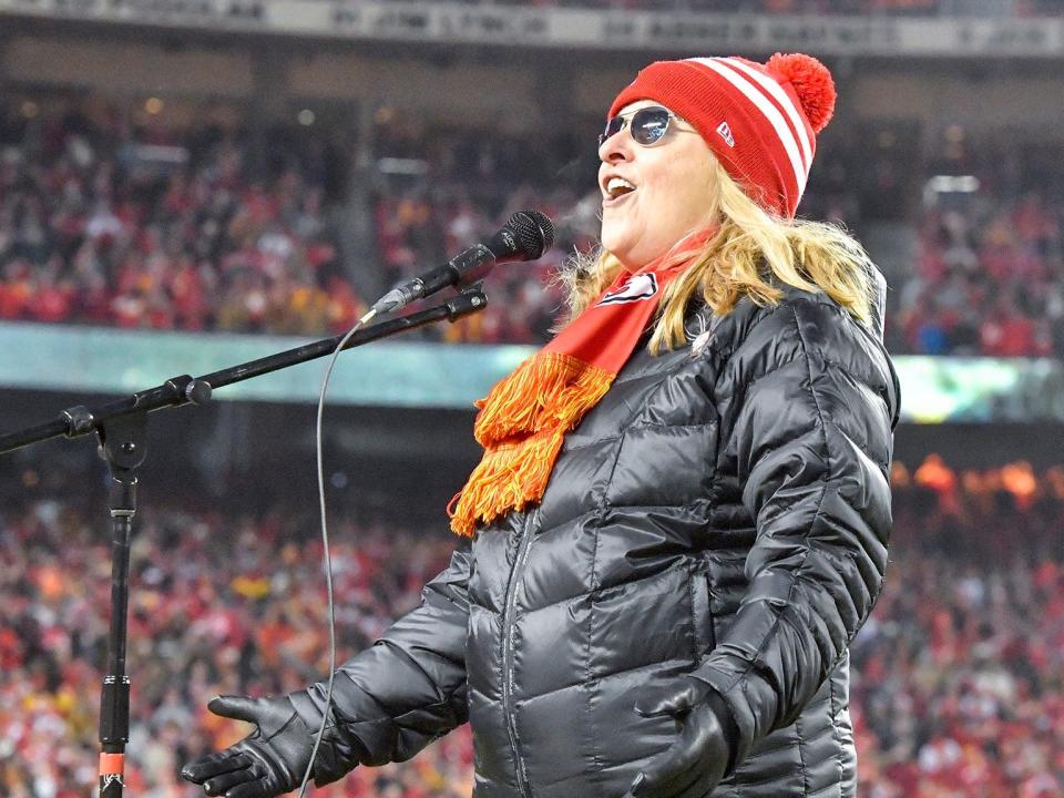 melissa etheridge kc chiefs fan