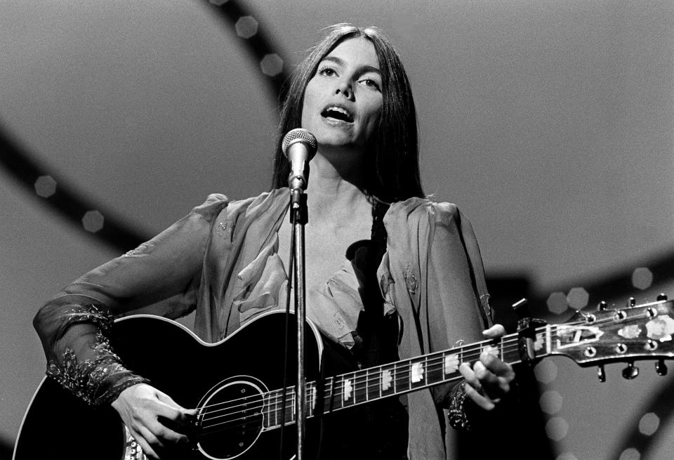 Emmylou Harris performs during the 12th annual CMA Awards show Oct. 9, 1978. Harris was a nominee for the Female Vocalist of the Year award.