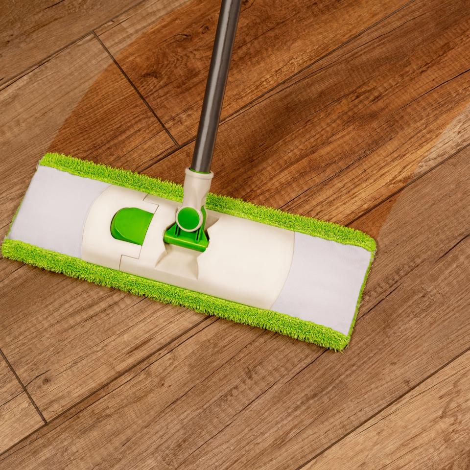 Best Cleaning Products for Laminate Floors