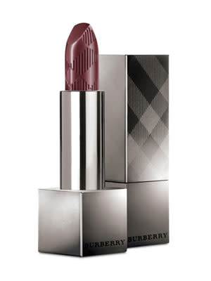 5. Berry-Stained Lips