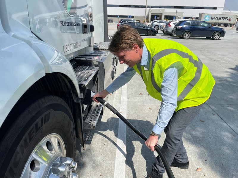 Big investors plan to give electric semi truck charging for California ports a jolt