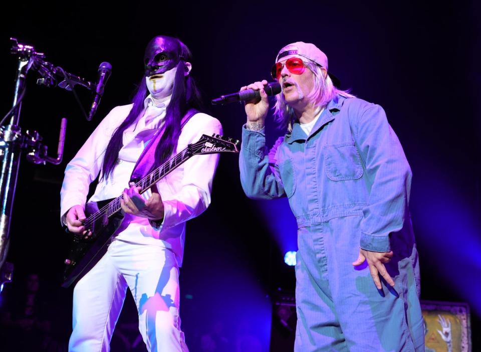 Wes Borland and Fred Durst of Limp Bizkit performing in NYC in 2022 (Getty Images)