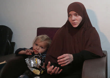 Tatiana Wielandt, 26, a Belgian who joined Islamic State in Syria talks during an interview with Reuters in Ain Issa, Syria March 10, 2019. REUTERS/Issam Abdallah