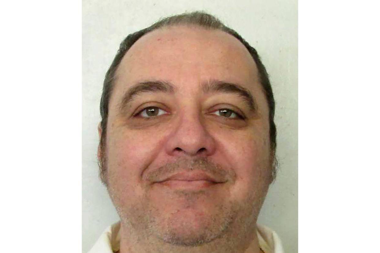 Alabama plans to use nitrogen hypoxia, an untried execution method, to execute Kenneth Eugene Smith on Thursday.