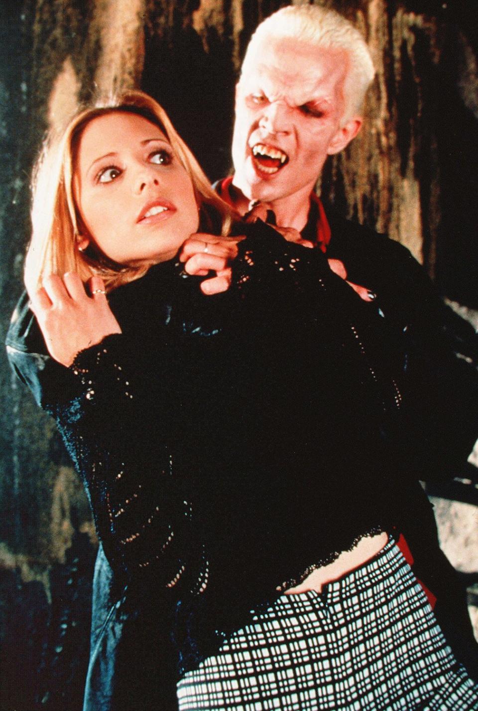 Sarah Michelle Gellar and James Marsters