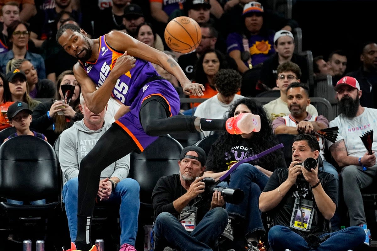 NUGGETS-SUNS (AP)