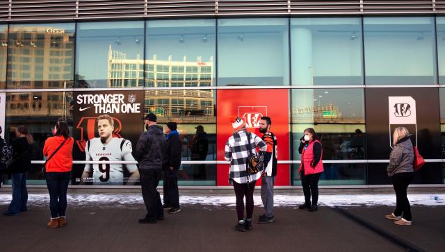 Long lines at the Bengals Pro Shop after AFC Championship win