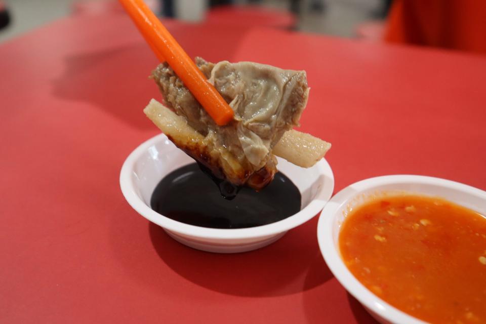 ming shan - dunk in dark soya sauce