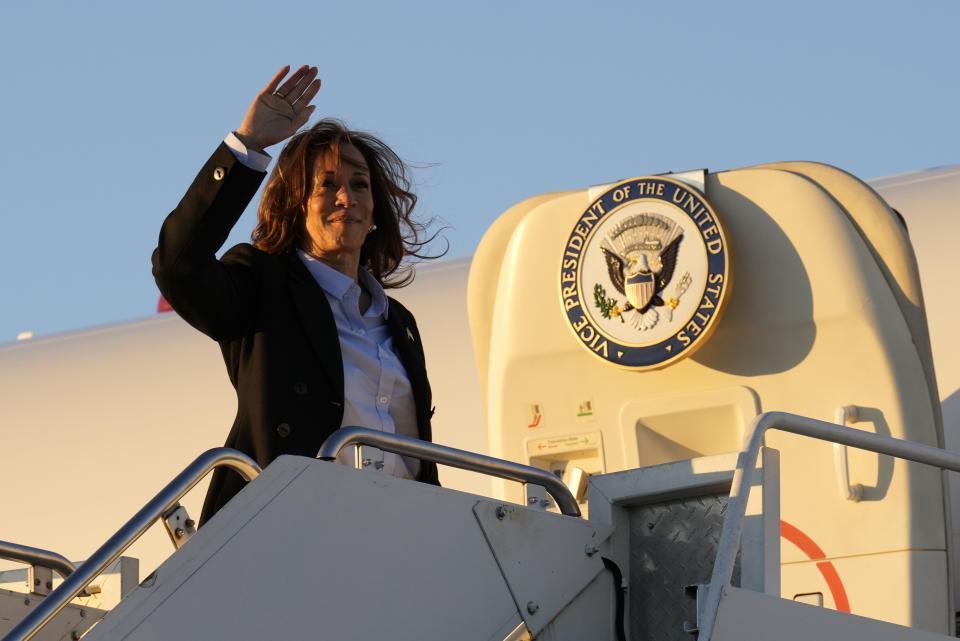 Democratic presidential nominee Vice President Kamala Harris waves as she boards Air Force Two at Pittsburgh International Airport in Pittsburgh, Monday, Sept. 2, 2024. (AP Photo/Jacquelyn Martin)