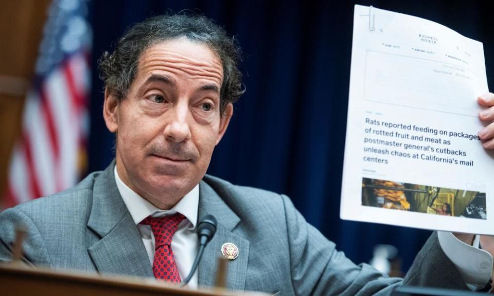 Raskin questions Postmaster General Louis DeJoy, during a committee hearing in August.