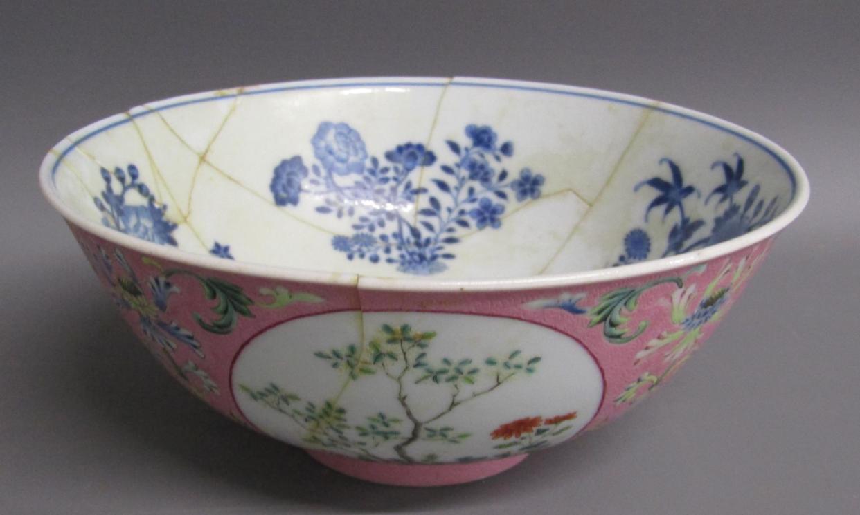 <span>A Chinese bowl with flower design from the collection sold at auction for £5,000.</span><span>Photograph: JohnTaylors/BNPS</span>