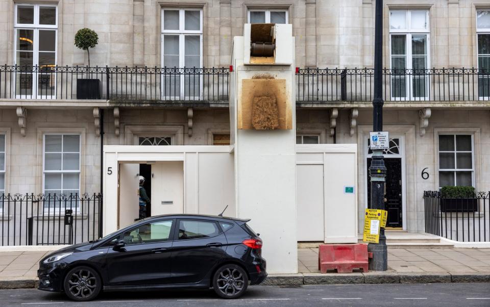 The site in Belgravia where it is believed that the horses were spooked at the sound of a rubble chute