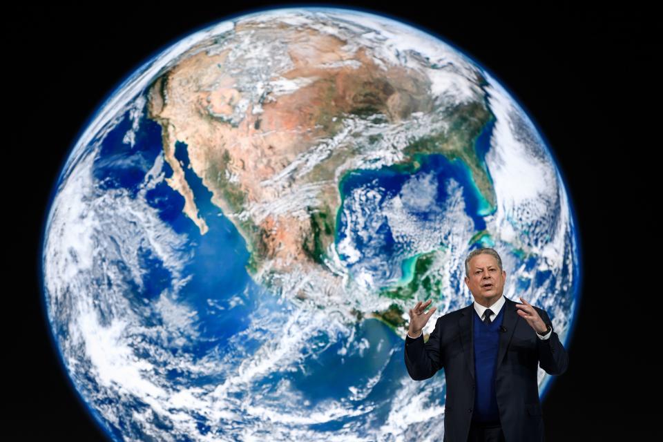 TOPSHOT - Former US vice president Al Gore delivers a speech at the World Economic Forum (WEF) annual meeting, on January 22, 2019 in Davos, eastern Switzerland. (Photo by Fabrice COFFRINI / AFP)        (Photo credit should read FABRICE COFFRINI/AFP/Getty Images)