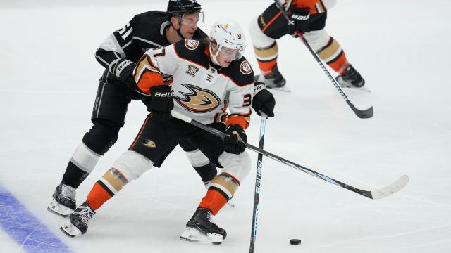 Leo Carlsson played well this weekend for the Anaheim Ducks