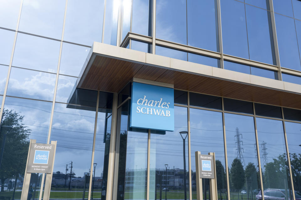 Charles Schwab office in Houston, Texas