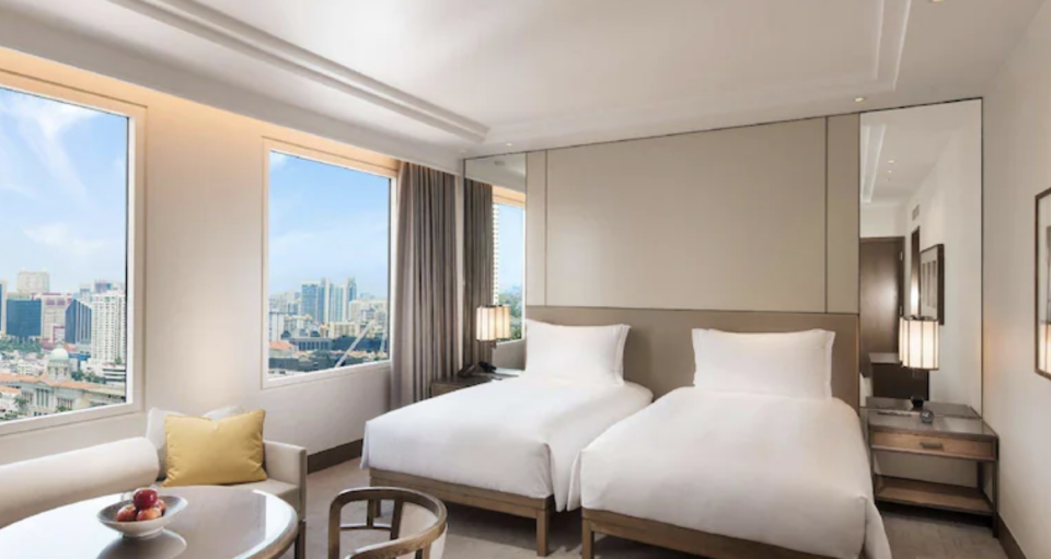 A hotel room at Conrad Centennial Singapore. (PHOTO: Agoda)