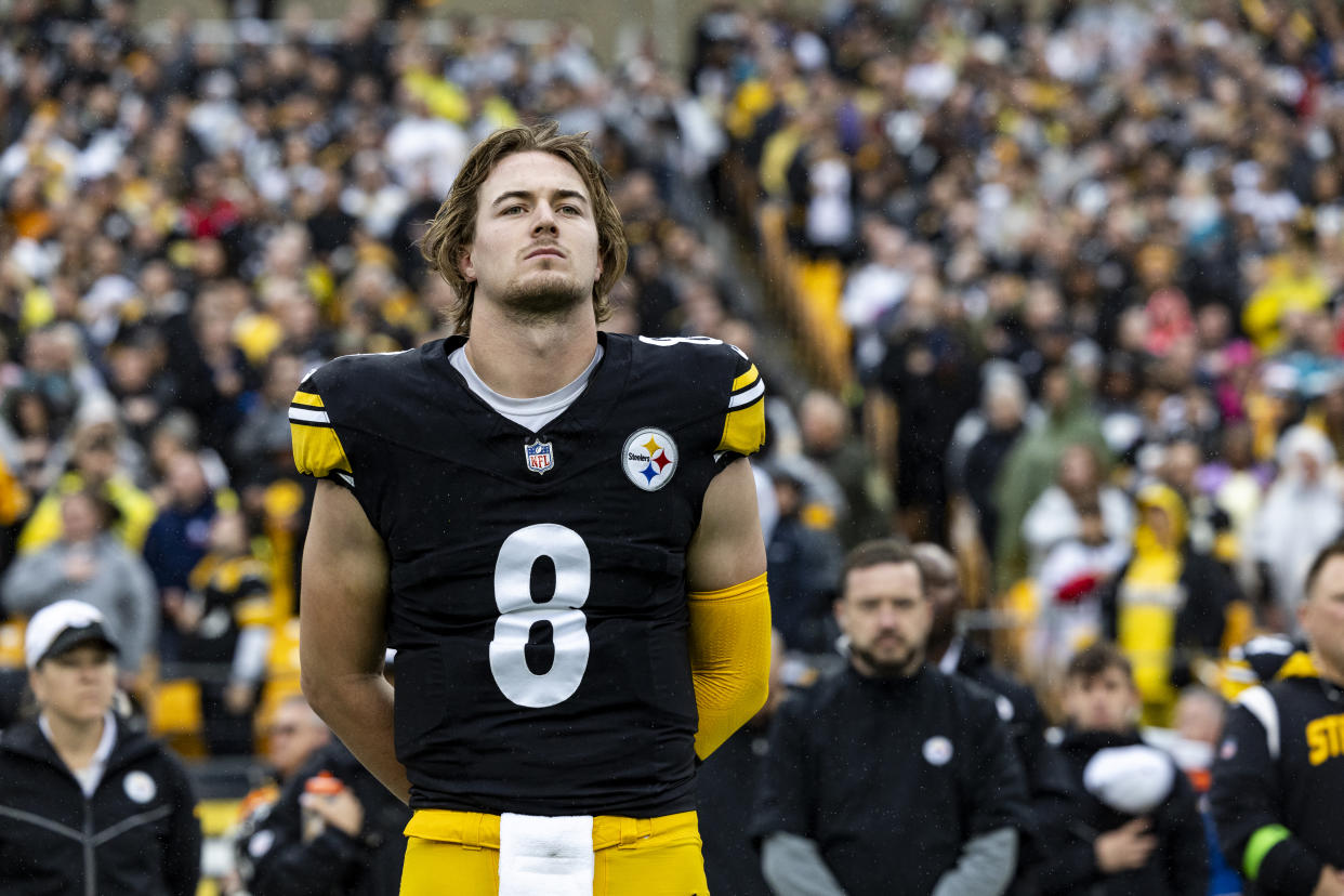 If Kenny Pickett can’t go on Thursday night against the Titans, Mitchell Trubisky will start in his place. (Lauren Leigh Bacho/Getty Images)