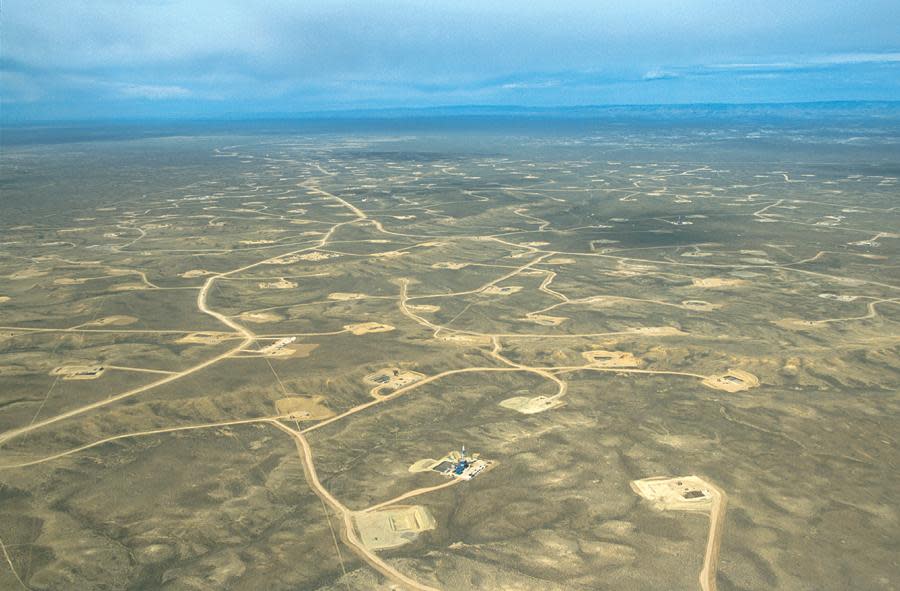 Aerial view of the Jonah natural gas field in Wyoming – one of the United States' most significant natural gas discoveries and which has been fracked extensively since the 1990s: Peter Aengst