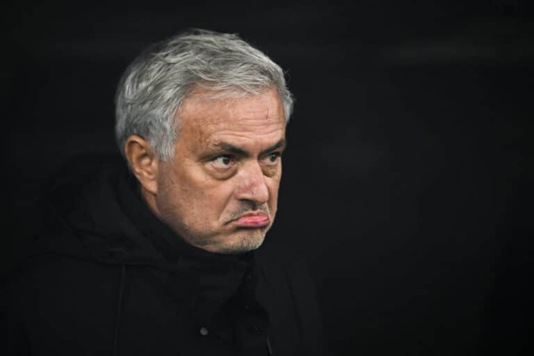 Ex-Roma manager Jose Mourinho agrees to 2-year deal with Fenerbahce