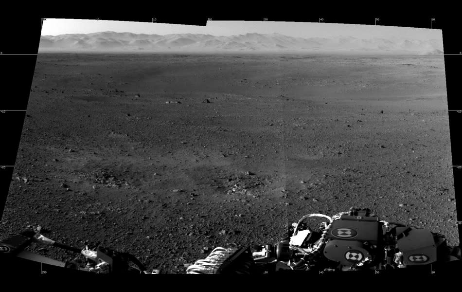 Mars rover sends incredible photos